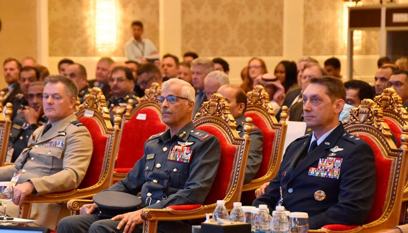 قوة دفاع البحرين تقيم ندوة المنامة للقوة الجوية بنسختها الرابعة