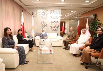 رئيسة جامعة البحرين تبحث تعزيز التعاون مع المدير العام لأكاديمية محمد بن مبارك آل خليفة للدراسات الدبلوماسية