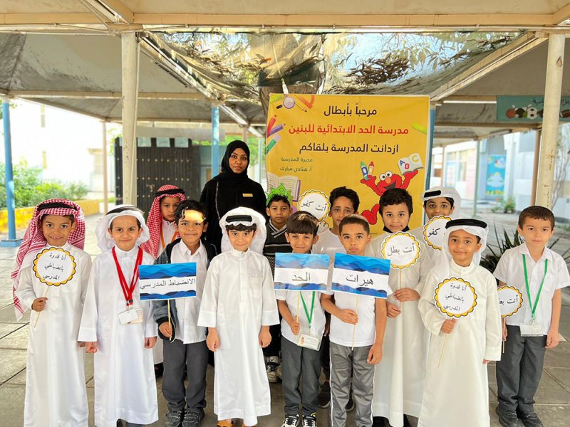 "هيرات الحد" يربط القيم الأخلاقية بعالم الغوص واللؤلؤ