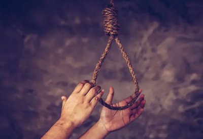 شنق نفسه ببث مباشر على فيسبوك.. مأساة لا توصف