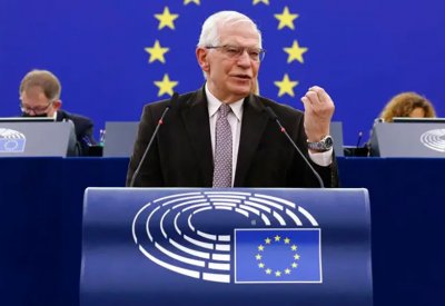 بوريل: روسيا شنت هجمات سيبرانية ضدنا قبل غزو أوكرانيا