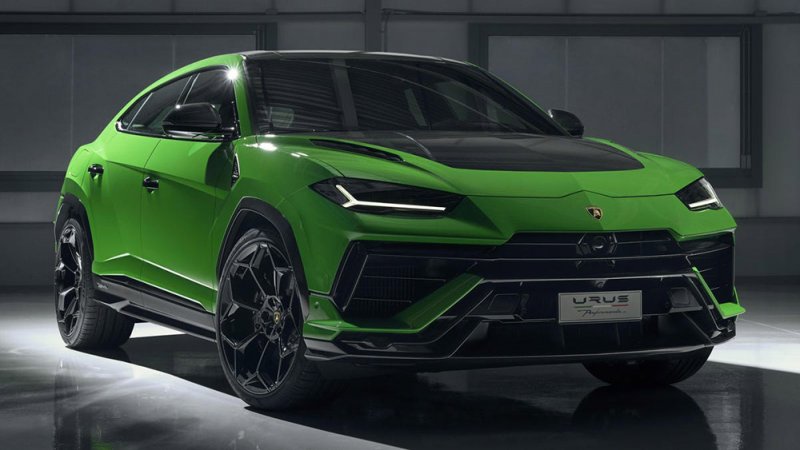 لامبورغيني تطور سيارتها الـSUV الرياضية أوروس