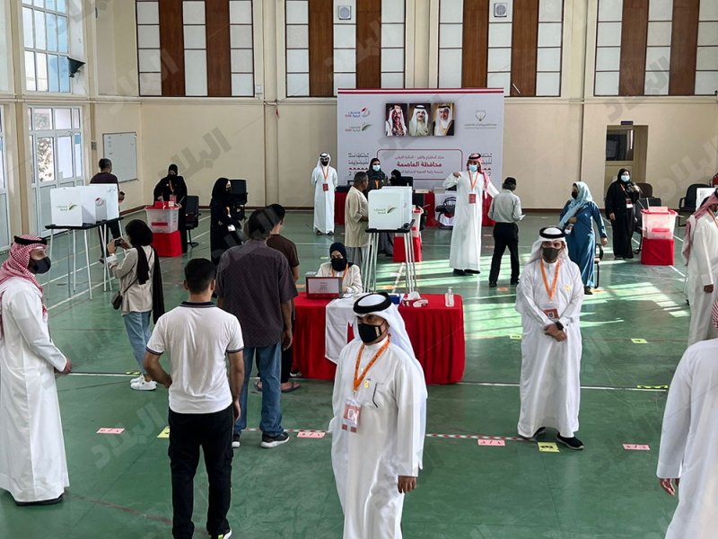 الكمامات حاضرة في مراكز الاقتراع