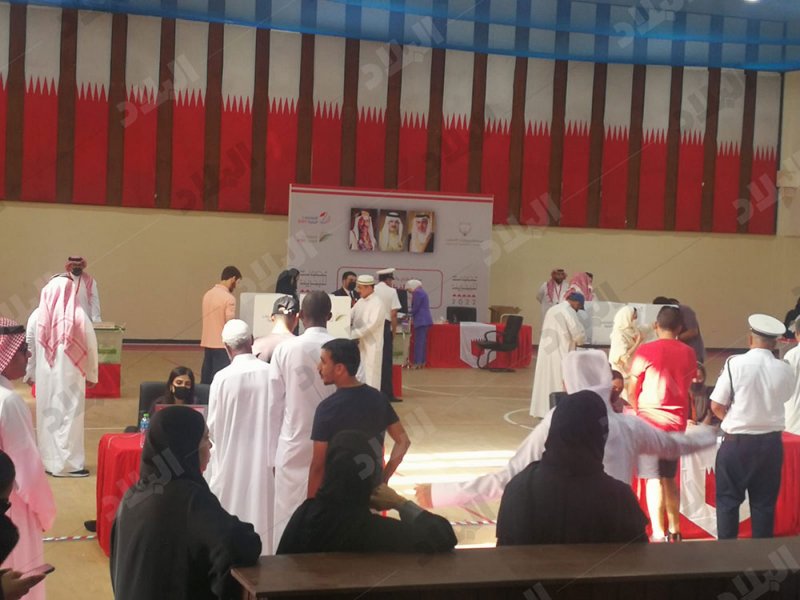 اعتراض إحدى المنقبات على الادلاء بصوتها في خامسة الجنوبية ورفضها الكشف عن وجهها في حضور الرجال