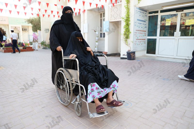 رئيس لجنة اشرافية "وجود نظام تطبيق للتأكد من هوية المنقبات".