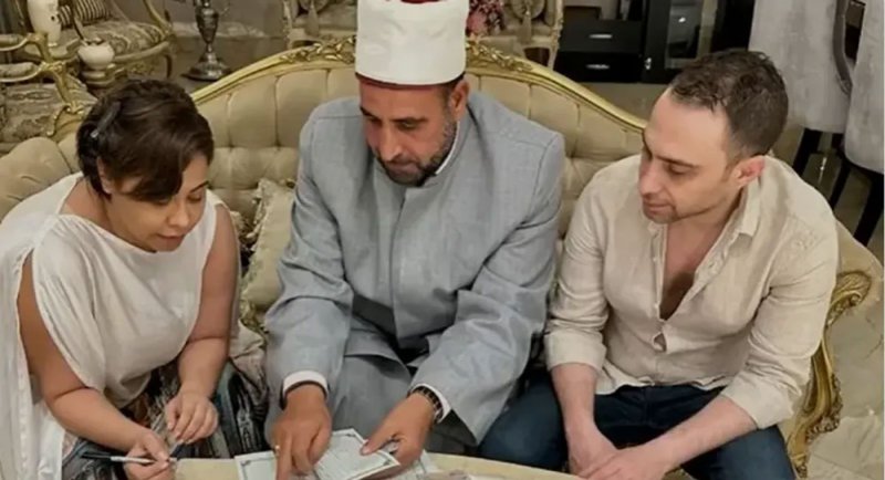 شيرين تفاجئ جمهورها: أحب حسام وعدتُ إليه