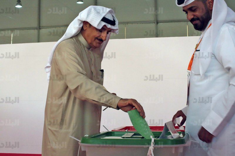 سلمان بن عبدالله يدلي بصوته في الانتخابات النيابية