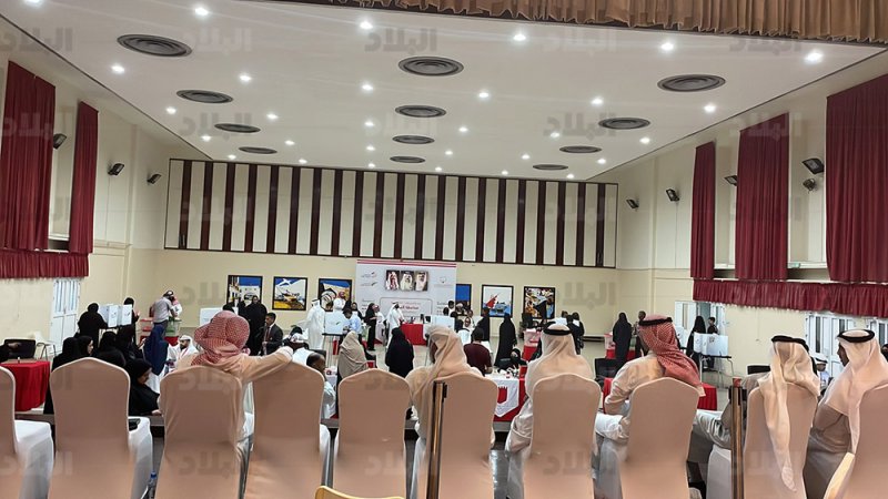 بالفيديو والصور: توافد كثيف بثامنة المحرق