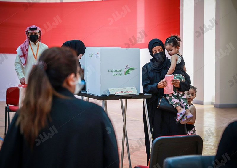 قاضي "أولى الجنوبية": التصويت يتسم بشفافية تامة والاقتراع بسرية تامة 