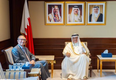 وزير الخارجية يستقبل سفير جمهورية الصين الشعبية لدى مملكة البحرين