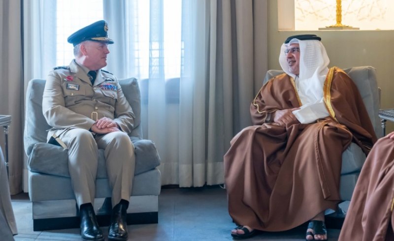 مواصلة الدفع بأوجه التعاون والتنسيق المشترك بين مملكة البحرين والمملكة المتحدة في المجالات العسكرية والدفاعية