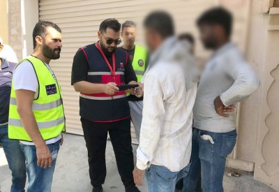 سوق العمل: حملة تفتيشية بالتعاون مع الجوازات وشرطة المحرق
