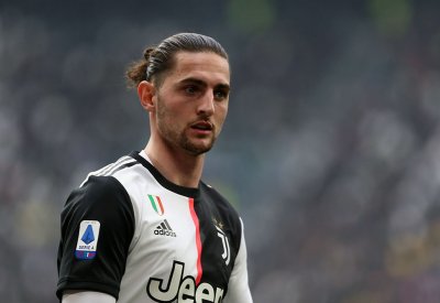 أنشيلوتي يطالب إدارة ريال مدريد بضم نجم يوفنتوس