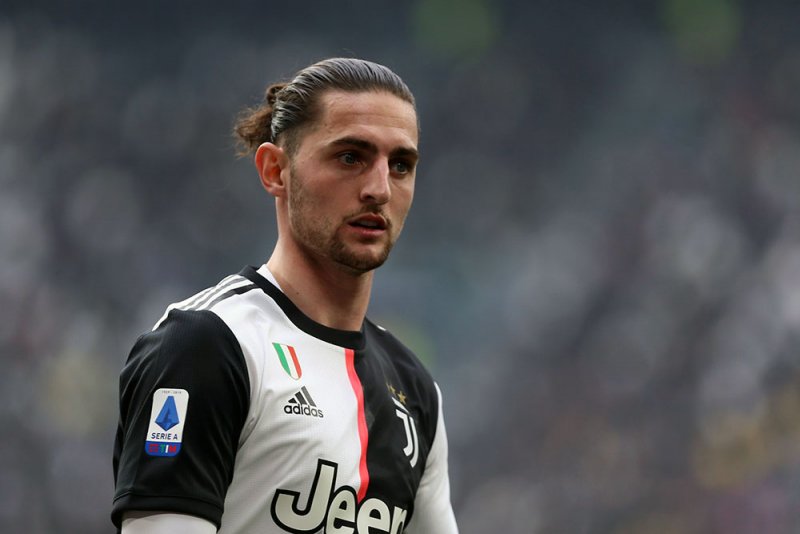 أنشيلوتي يطالب إدارة ريال مدريد بضم نجم يوفنتوس