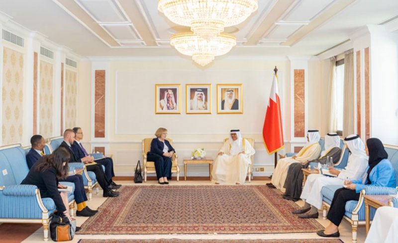 وزير الخارجية يجتمع مع مساعدة وزير الخارجية الأمريكية لشؤون الشرق الأدنى