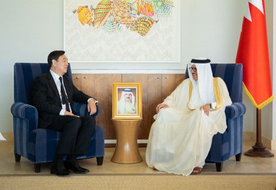 وزير الخارجية يجتمع مع المبعوث الخاص لجمهورية الصين الشعبية للشرق الأوسط