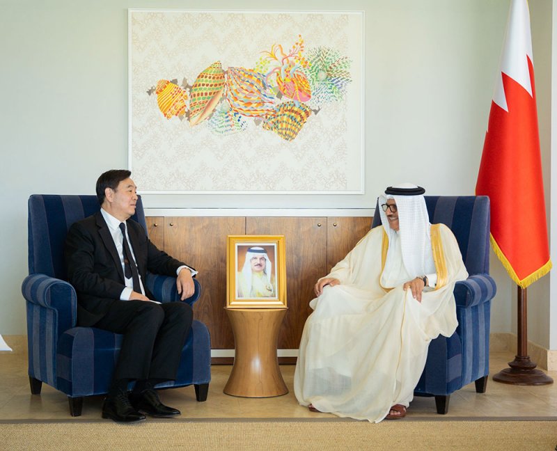 وزير الخارجية يجتمع مع المبعوث الخاص لجمهورية الصين الشعبية للشرق الأوسط