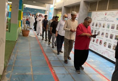 طوابير المصوتين عند البدأ الرابعة العاصمة