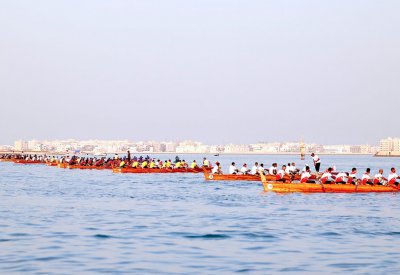 "سموم" يواصل التألق ويخطف كأس سمو الشيخ ناصر بن حمد لقوارب التجديف الشعبي