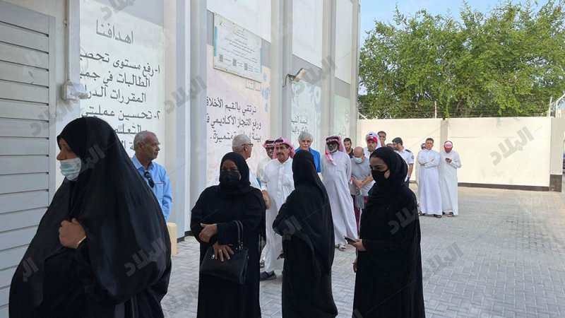 طوابير المنتخبين تنتظر اذن البدء بالتصويت في ثانية الجنوبية