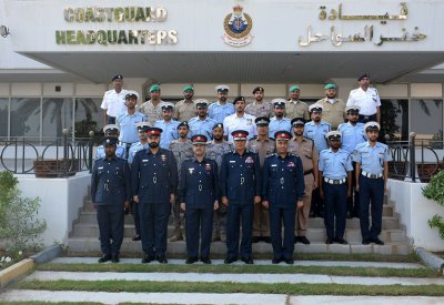 قائد خفر السواحل يفتتح دورة قادة الزوارق السادسة عشرة