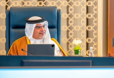 نائب جلالة الملك يرفع وافر الشكر إلى جلالة الملك على الثقة التي أولاها جلالته لأعضاء الحكومة بحمل مسؤولية العمل الحكومي