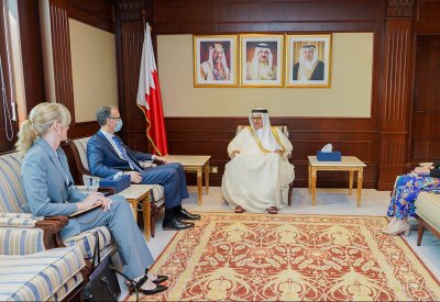 سعادة وزير الخارجية يستقبل سفير الولايات المتحدة الأمريكية لدى مملكة البحرين