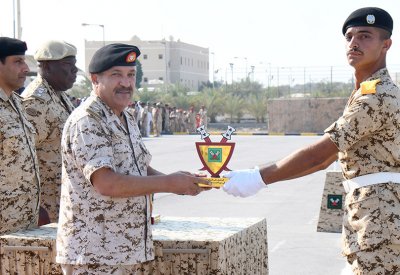 قوة دفاع البحرين تحتفل بتخريج إحدى دورات المستجدين‎‎‎‎‎‎