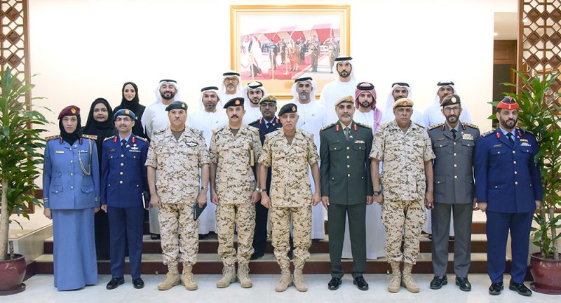 رئيس هيئة الأركان يستقبل وفد من كلية الدفاع الوطني بوزارة الدفاع بدولة الإمارات العربية المتحدة