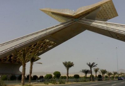إغلاق طريق (مكة - جدة) السريع بسبب الأمطار الغزيرة