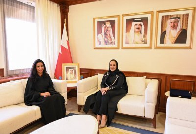 وزيرة الإسكان والتخطيط العمراني تستقبل رئيسة المؤسسة الملكية للإنقاذ والسلامة المائية