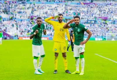 سعوديان يقتحمان أفضلية كأس العالم