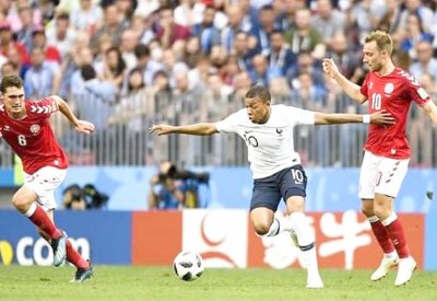 فرنسا تسعى لفك عقدة الدنمارك