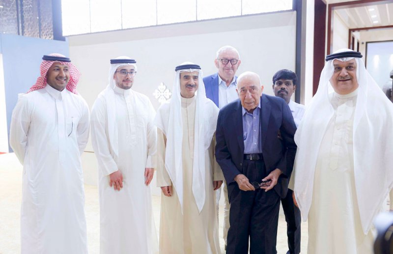 جناح مركز البحرين للمجوهرات يشهد إقبالاً كبيراً من الزوار