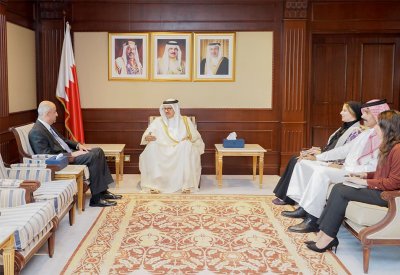 سعادة وزير الخارجية يستقبل المنسق المقيم لأنشطة الأمم المتحدة لدى مملكة البحرين