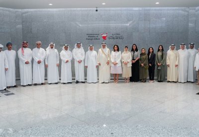 وزير الخارجية يستقبل المشاركين في برنامج "الثقافة والدبلوماسية"