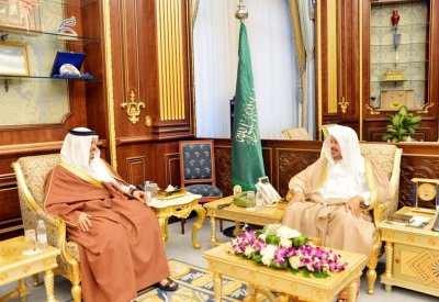 رئيس مجلس الشورى بالمملكة العربية السعودية يستقبل سفير مملكة البحرين لدى المملكة
