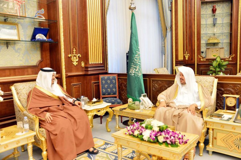 رئيس مجلس الشورى بالمملكة العربية السعودية يستقبل سفير مملكة البحرين لدى المملكة
