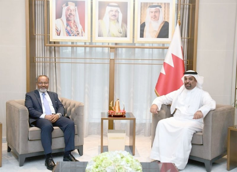 وزير المالية والاقتصاد الوطني يستقبل سفير جمهورية بنغلاديش لدى مملكة البحرين