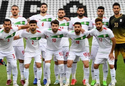 إيران.. حزن وأفراح بعد هزيمة "تيم ملي" أمام "الشيطان الأكبر"