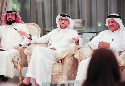 القصيبي لـ"البلاد": النواب المستقلين.. ظاهرة فريدة بالعالم