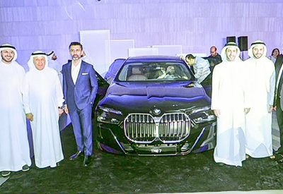 “السيارات الأوروبية” تكشف النقاب عن سيارة BMW الفئة السابعة