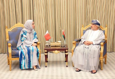 وزيرة السياحة: مواصلة التعاون السياحي بين البحرين وعُمان