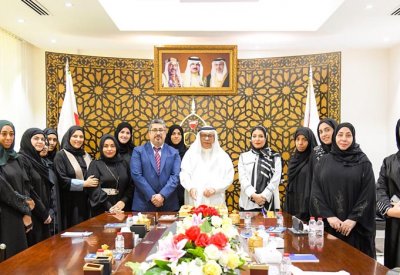 المرأة البحرينية شريكة في نهضة البحرين وحققت إنجازات كبيرة تبعث على الفخر والاعتزاز