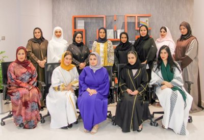"معهد التنمية السياسية" يكرم موظفاته بمناسبة يوم المرأة البحرينية