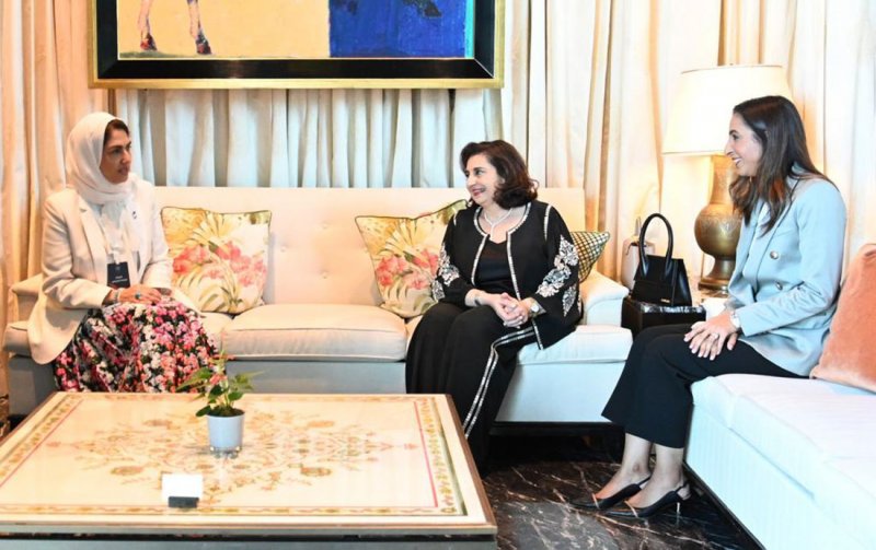 الأنصاري تعقد اجتماع عمل مع المديرة التنفيذية لهيئة الأمم المتحدة للمرأة