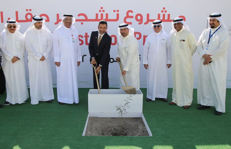 إفتتاح مشروع تشجير حقل البحرين بتنظيم شركة تطوير للبترول