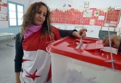 بعد تحذير اتحاد الشغل.. 5 أحزاب تونسية تقاطع الانتخابات