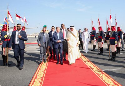 رئيس دولة إسرائيل يصل إلى البلاد