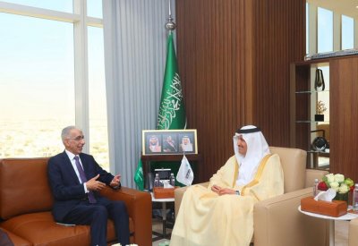 وزير الأشغال يبحث مع نظيره السعودي التعاون في مجال تطوير البنية التحتية
